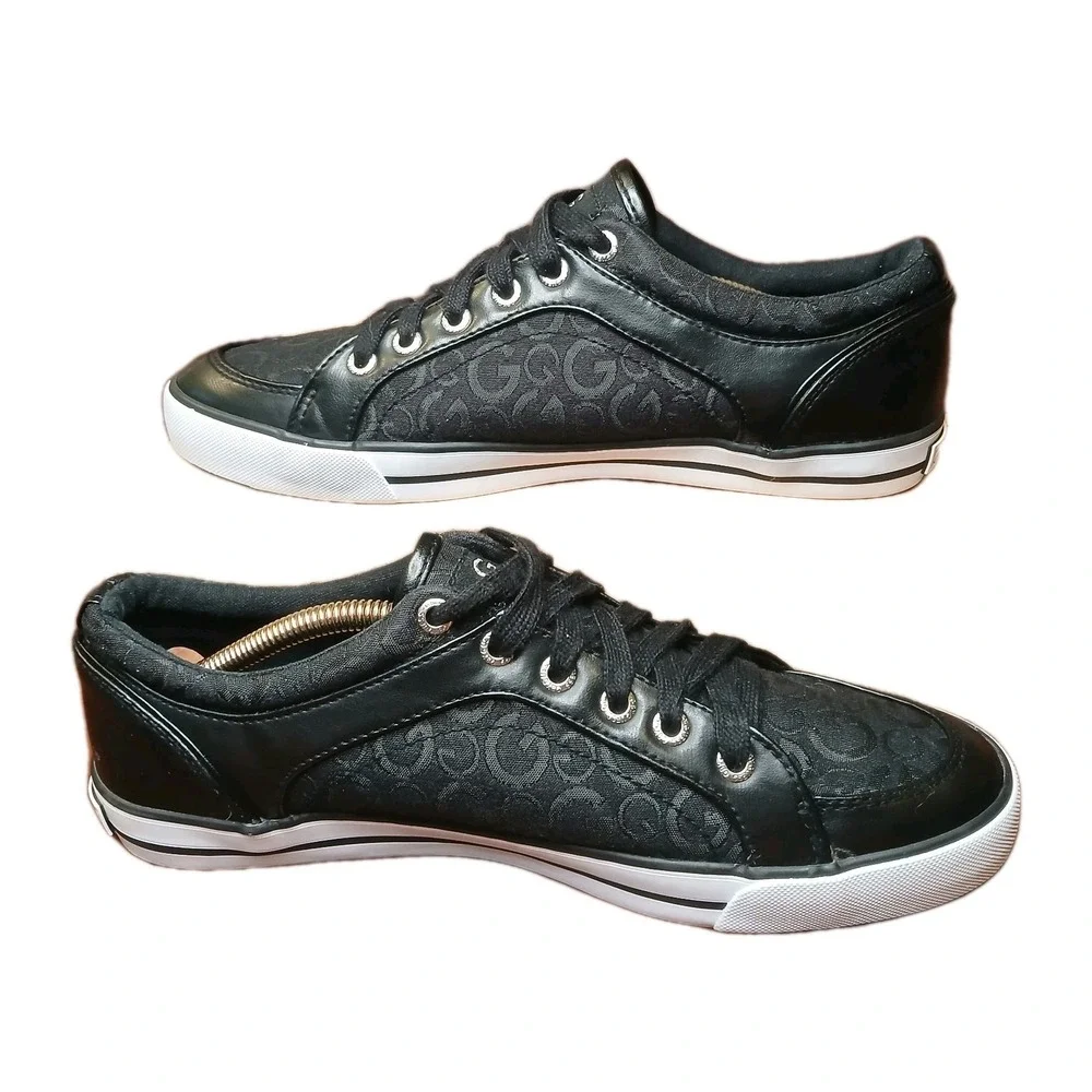 GUESS Black Sneakers Sz 10 M WOMEN'S‎ LOW TOP SHOES #1241